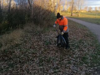 30 октября в благоустройстве Балакова задействовано 50 единиц техники и более 90 рабочих